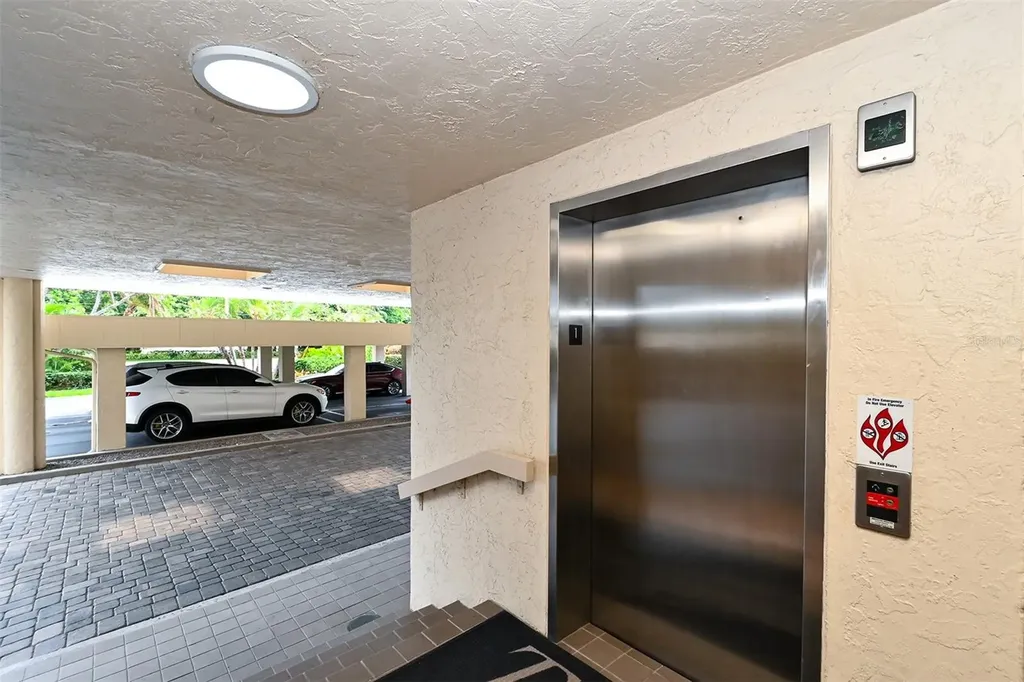 4325 Gulf Of Mexico Drive Longboat Key FL 34228