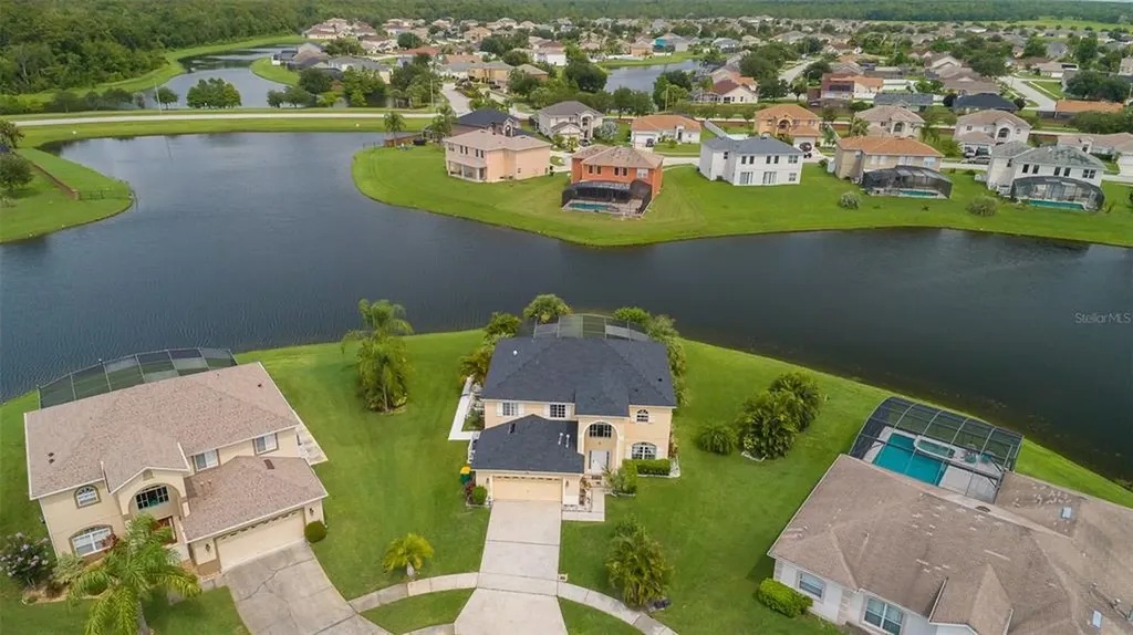 2528 Calla Lily Cove Kissimmee FL 34758