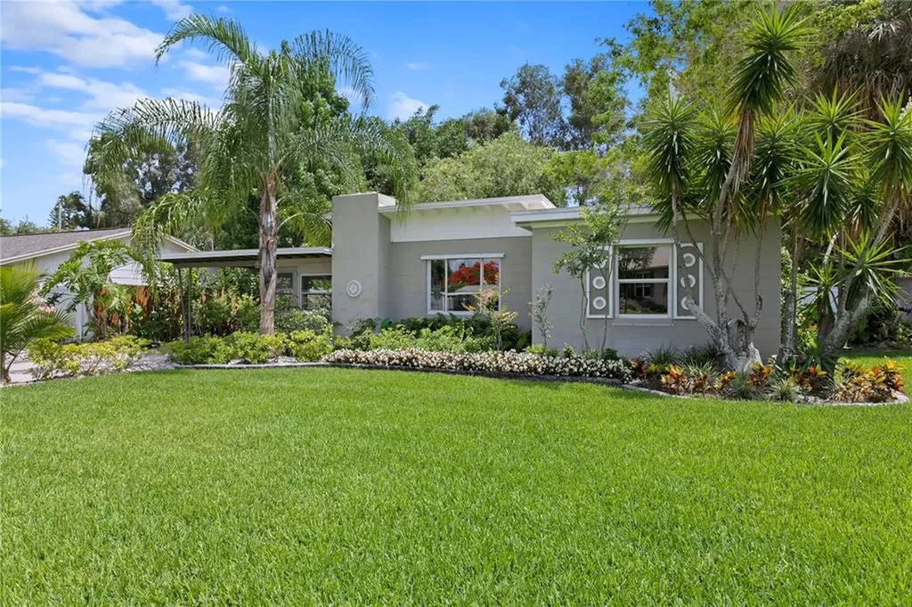 200 84th Avenue N St Petersburg FL 33702