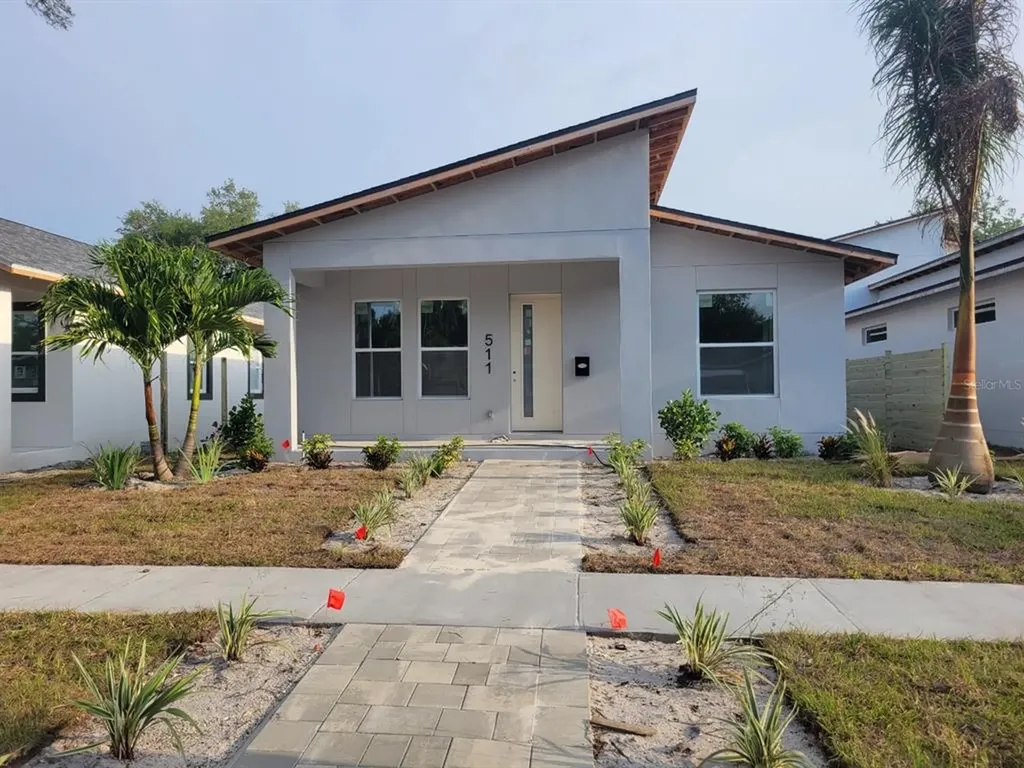511 45th Avenue N St Petersburg FL 33703