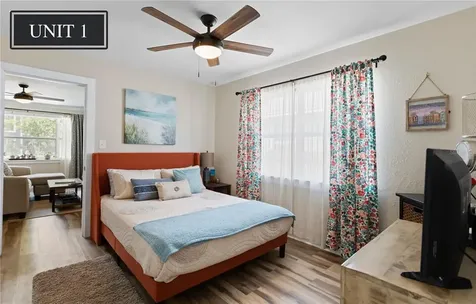 828 22nd Avenue N St Petersburg FL 33704