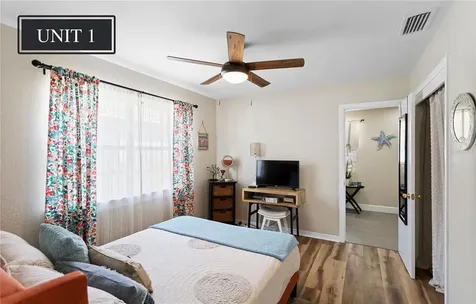 828 22nd Avenue N St Petersburg FL 33704