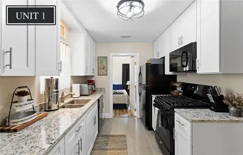 828 22nd Avenue N St Petersburg FL 33704