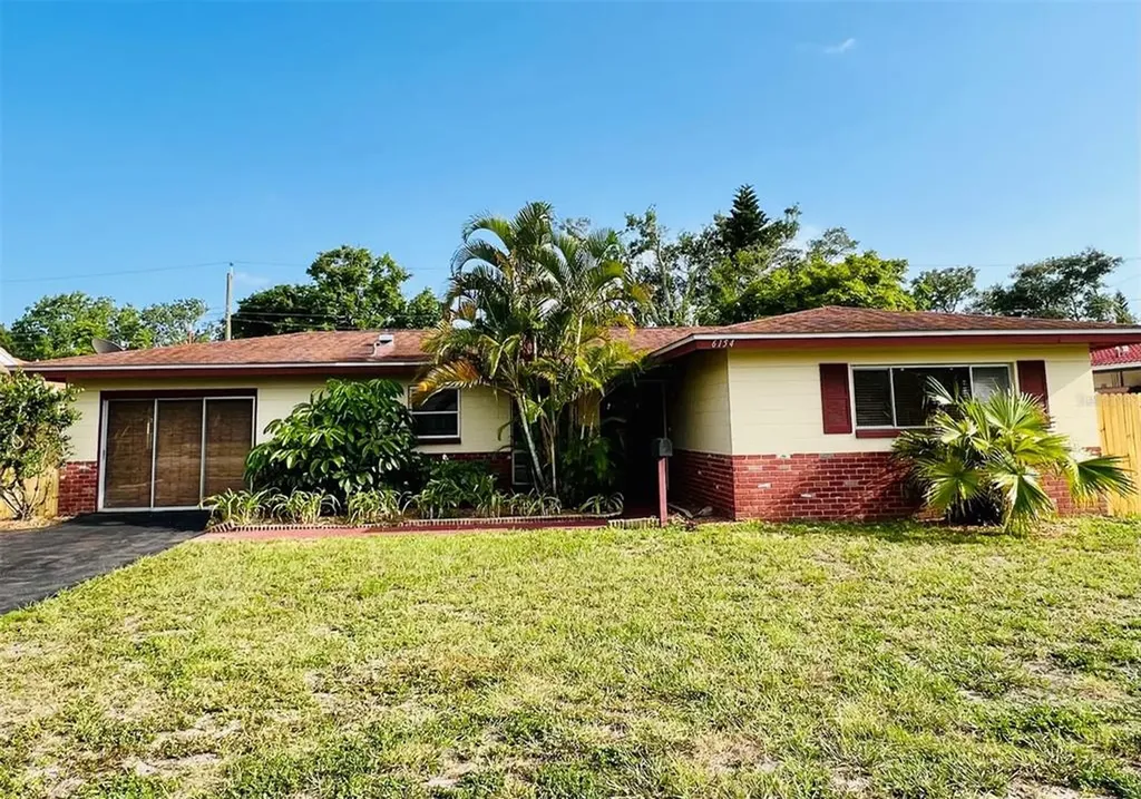 6154 38th Avenue N St Petersburg FL 33710