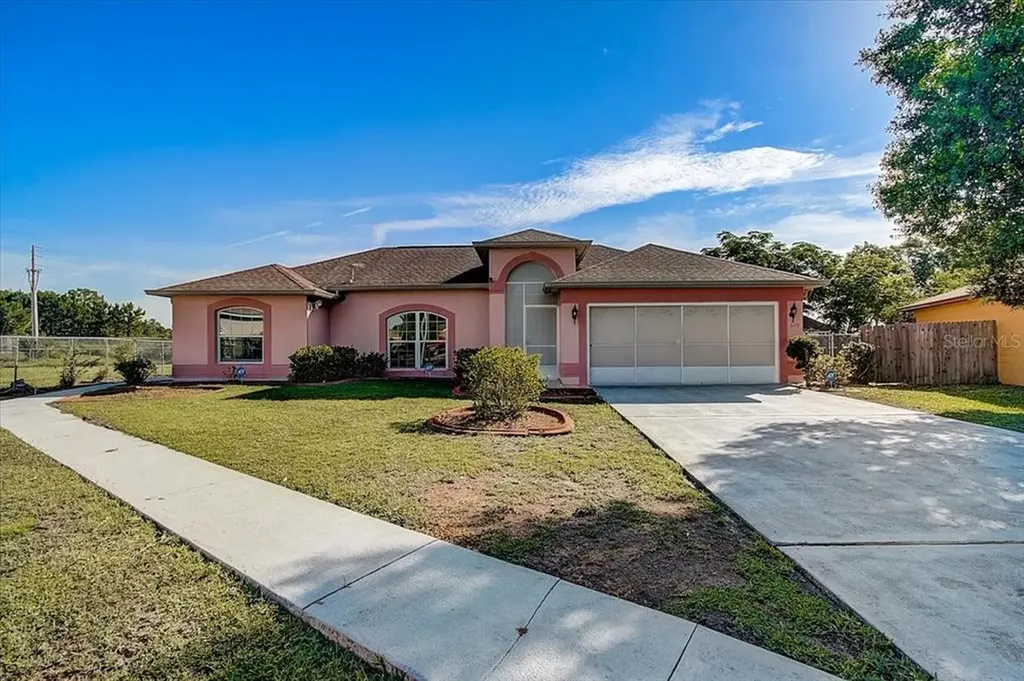 649 Basingstoke Court Kissimmee FL 34758