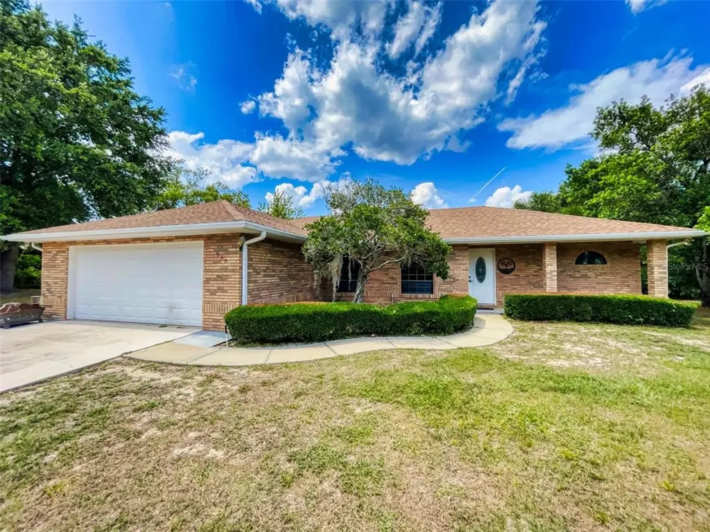 949 Collins Avenue Orange City FL 32763