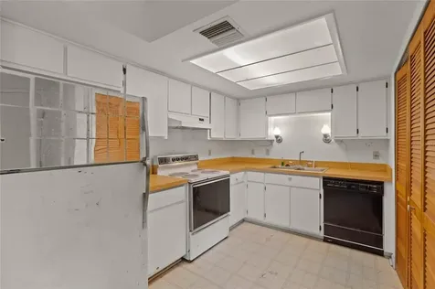 445 Live Oak Avenue Chuluota FL 32766