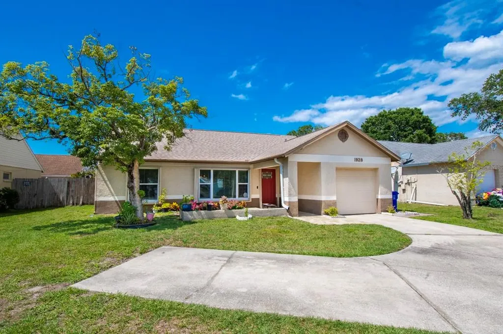 1928 Castle Bay Court Oldsmar FL 34677