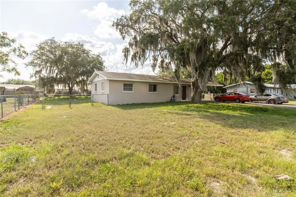 1005 Spirit Lake Road Winter Haven FL 33880