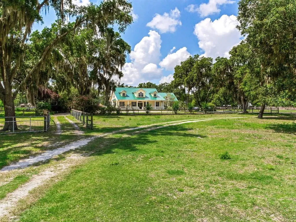 2915 Mcgee Road Plant City FL 33565