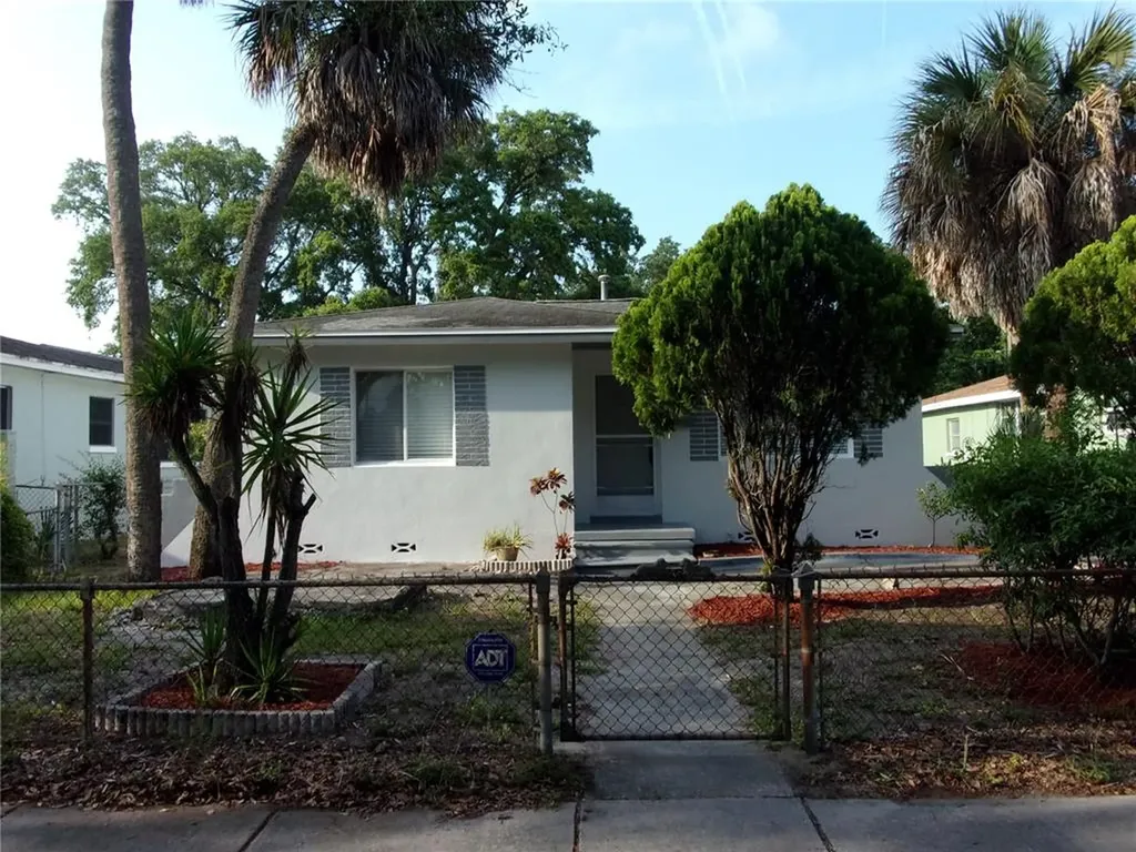 3136 19th Avenue S St Petersburg FL 33712
