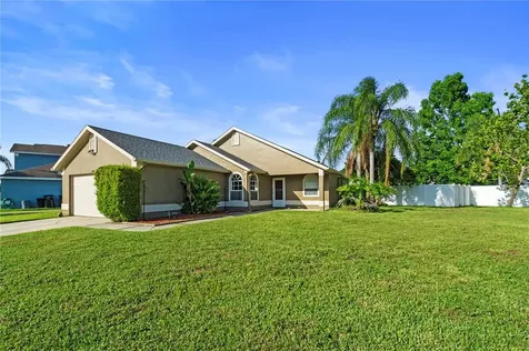 8365 Fort Clinch Avenue Orlando FL 32822