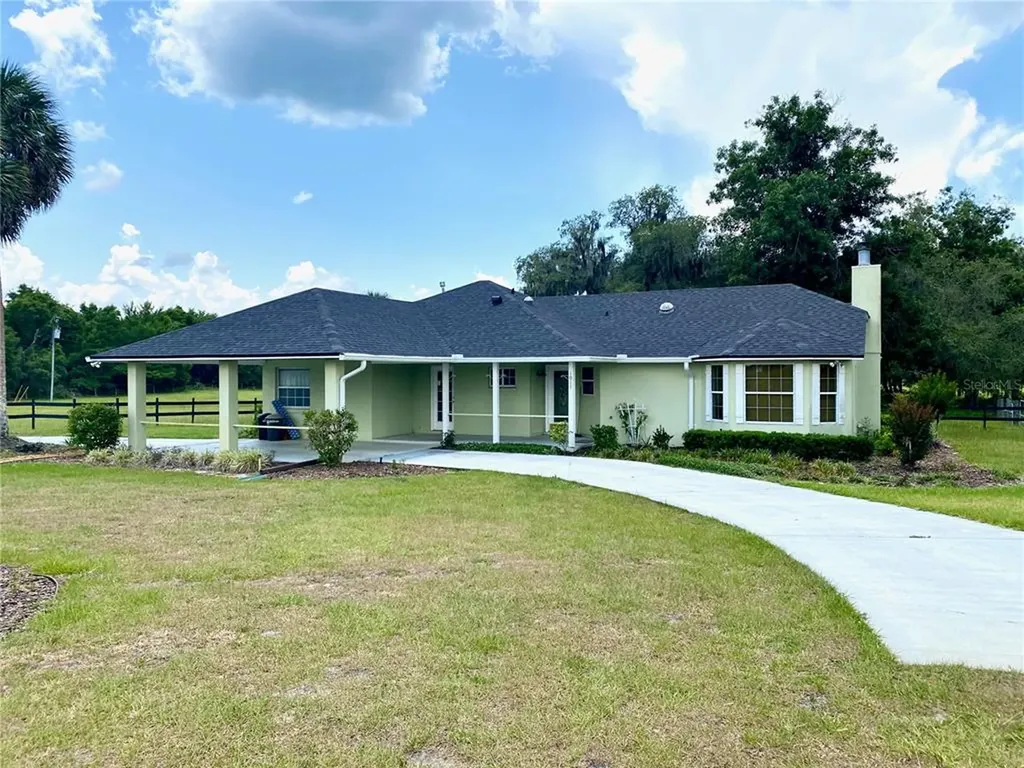 1011 Seneca Oak Trail Geneva FL 32732