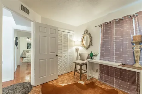 2600 18th Avenue S St Petersburg FL 33712