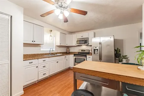 2600 18th Avenue S St Petersburg FL 33712