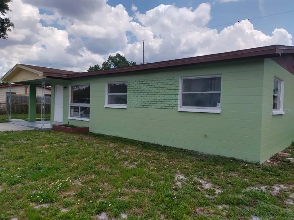 7105 Robindale Road Tampa FL 33619