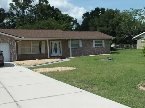 4832 County Road 118 Wildwood FL 34785
