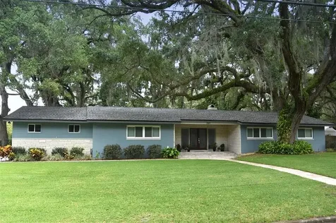 2001 S Mellonville Avenue Sanford FL 32771