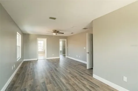 7443 Dragon Fly Loop Gibsonton FL 33534