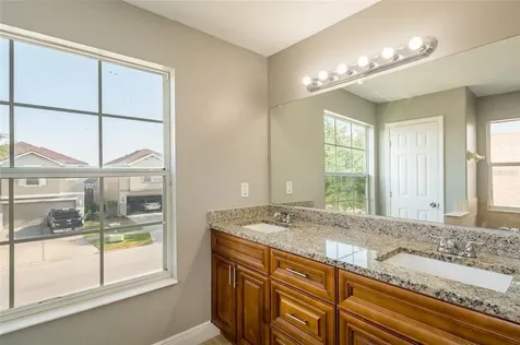 7443 Dragon Fly Loop Gibsonton FL 33534