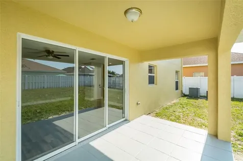 7443 Dragon Fly Loop Gibsonton FL 33534