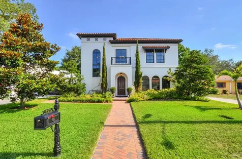 807 W Warren Avenue Tampa FL 33602