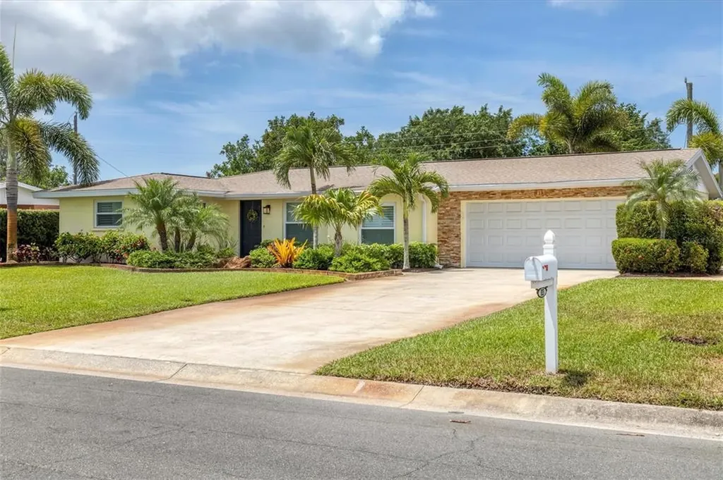 113 Sandhurst Drive Venice FL 34293