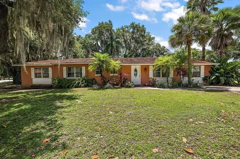 1020 Cottonwood Street Leesburg FL 34748