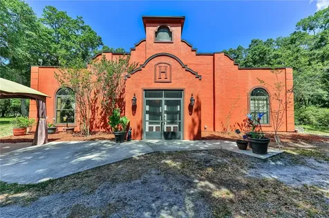 10482 S Us Highway 301 Webster FL 33597