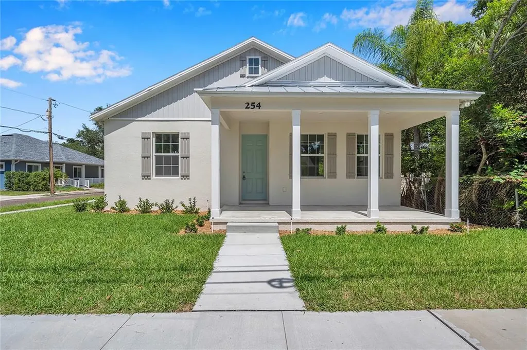 254 3rd Avenue N Safety Harbor FL 34695