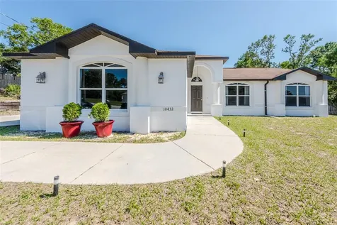 10432 Canary Avenue Weeki Wachee FL 34613