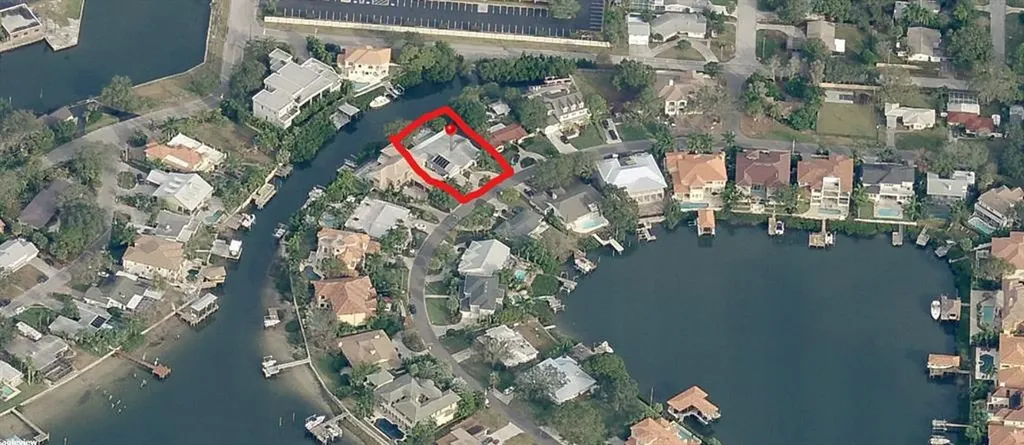 19 W Spanish Main Street Tampa FL 33609