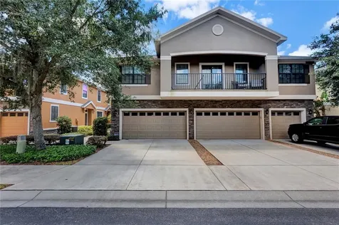 16609 Kingletridge Avenue Lithia FL 33547