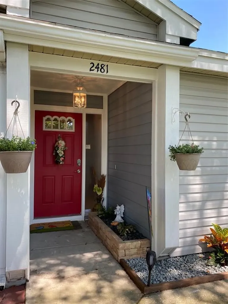 2481 Alhambra Court Clearwater FL 33761
