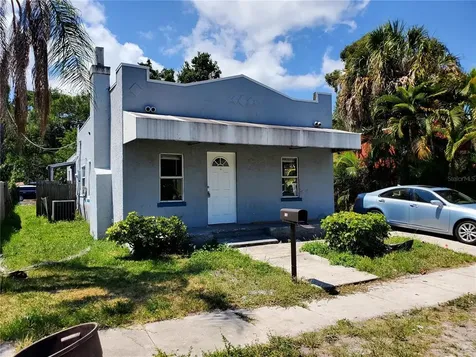 735 27th Avenue W Bradenton FL 34205