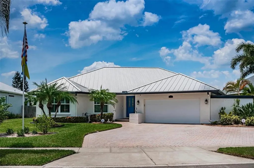 6510 Seabird Way Apollo Beach FL 33572