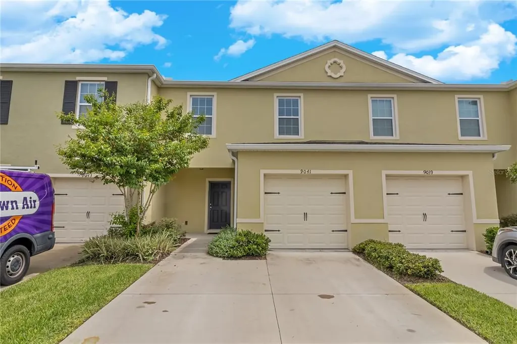 9041 Carlotta Way Kissimmee FL 34747
