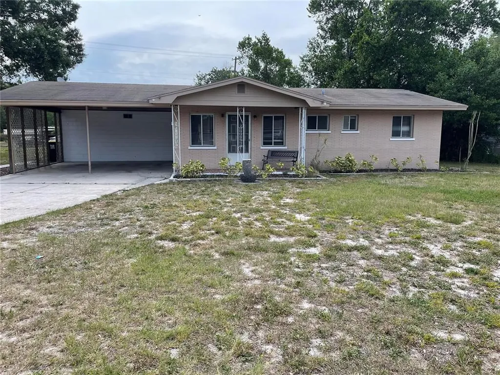 902 Spirit Lake Road Winter Haven FL 33880