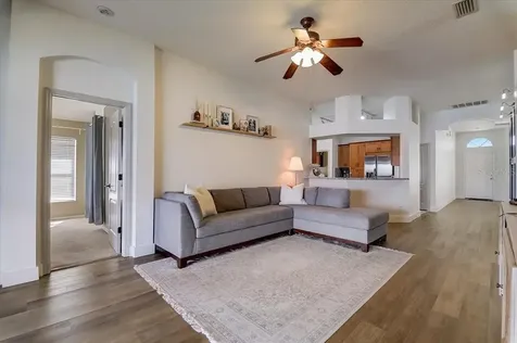 8323 Canterbury Lake Boulevard Tampa FL 33619