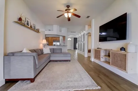 8323 Canterbury Lake Boulevard Tampa FL 33619