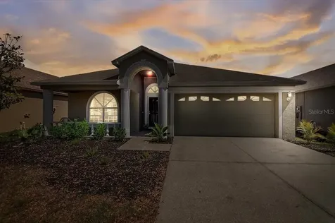 8323 Canterbury Lake Boulevard Tampa FL 33619
