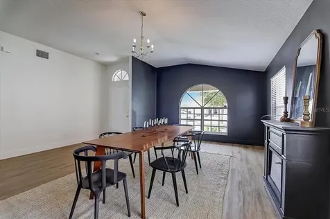 8323 Canterbury Lake Boulevard Tampa FL 33619