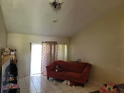 35 Silver Swan Court Kissimmee FL 34743