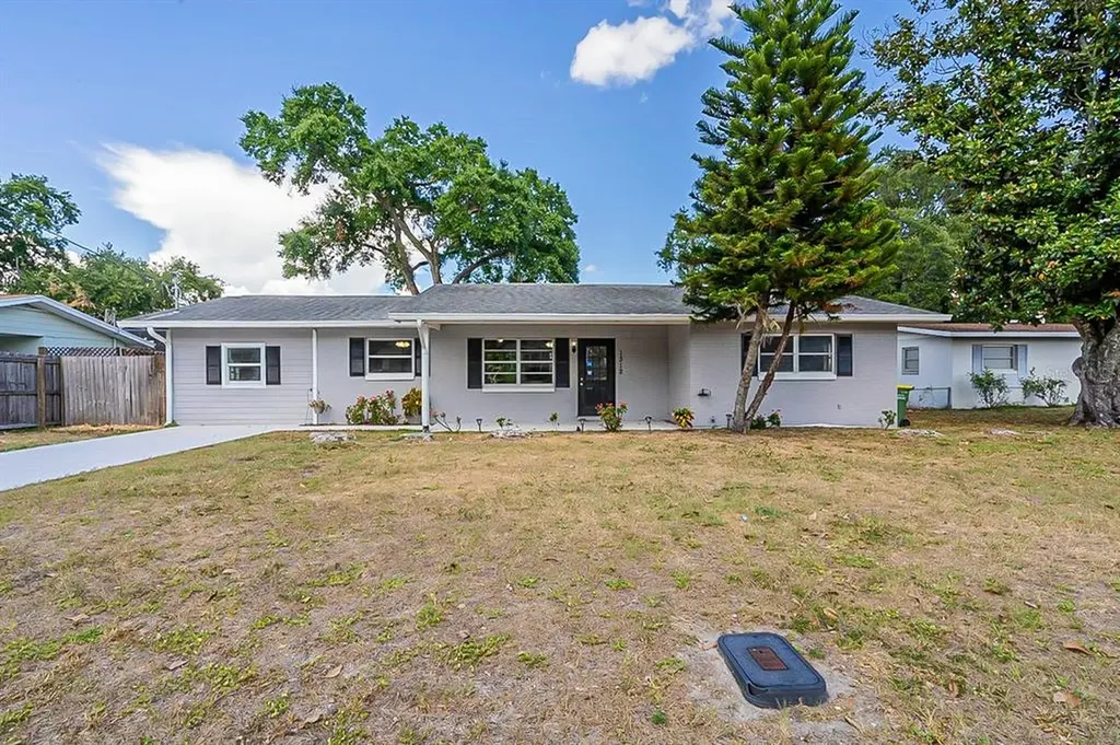1312 Lee Court Leesburg FL 34748