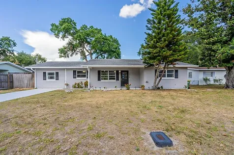 1312 Lee Court Leesburg FL 34748