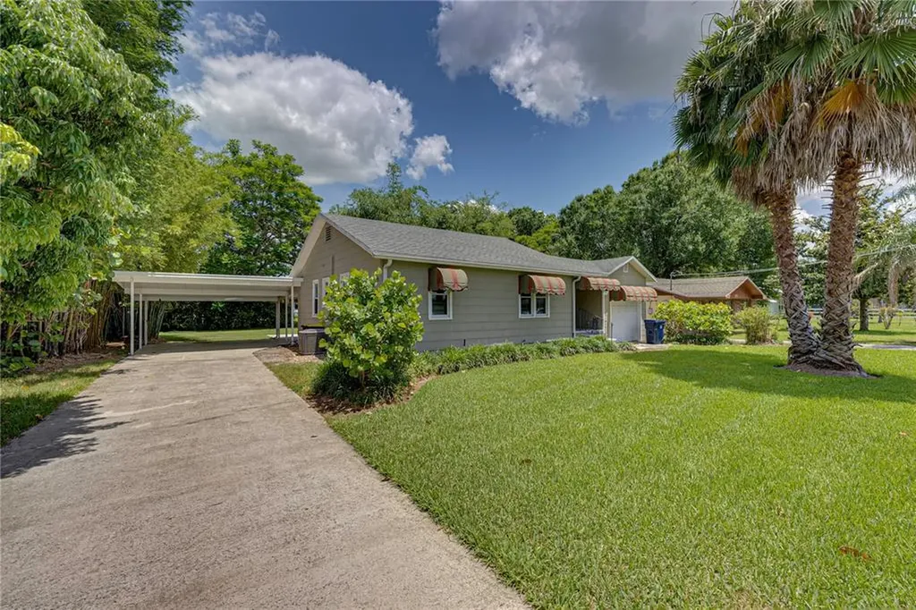 101 Davis Street Auburndale FL 33823