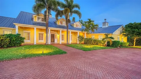 807 59th Street NW Bradenton FL 34209