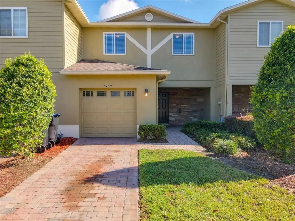 1909 Chatham Place Drive Orlando FL 32824