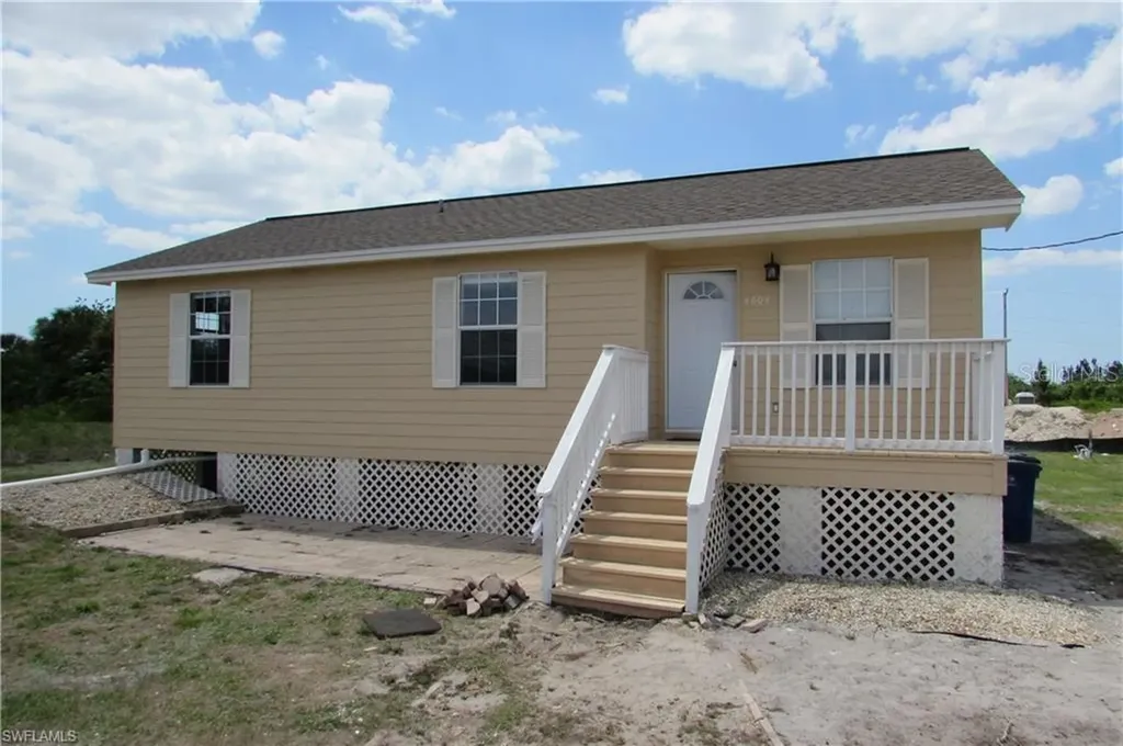4604 Beth Avenue S Lehigh Acres FL 33976