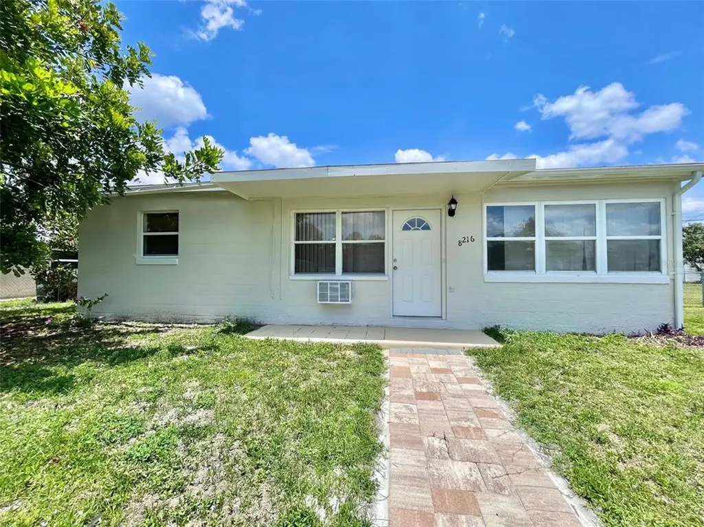 8216 Agress Avenue North Port FL 34287